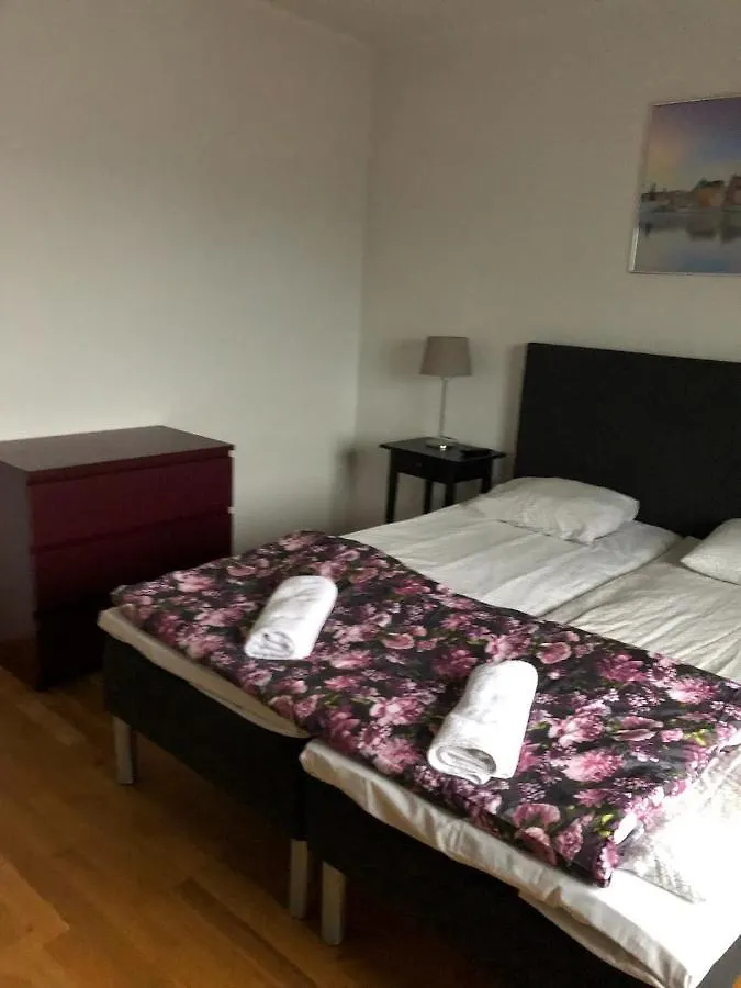 Arsta 340 2-3 Bed Apartment Stockholm שבדיה