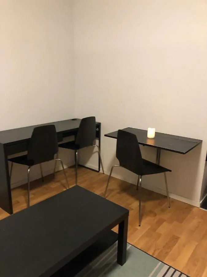 Arsta 340 2-3 Bed Apartment Stockholm שבדיה